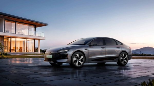 谁说豪华只能优雅？一汽奥迪A6L e-tron长续航持续领跑